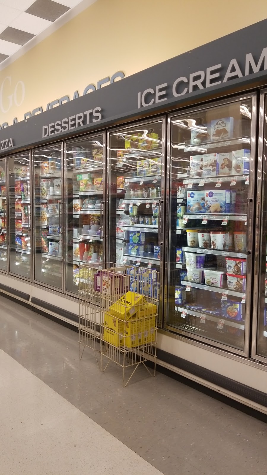 Shoppers Drug Mart | 8965 Chinguacousy Rd, Brampton, ON L6Y 0J2, Canada | Phone: (905) 454-1620