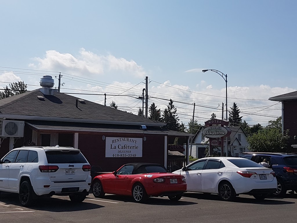 Auberge Moka Creme | 4115 Boulevard Guillaume-Couture, Lévis, QC G6W 6M9, Canada | Phone: (418) 837-9777