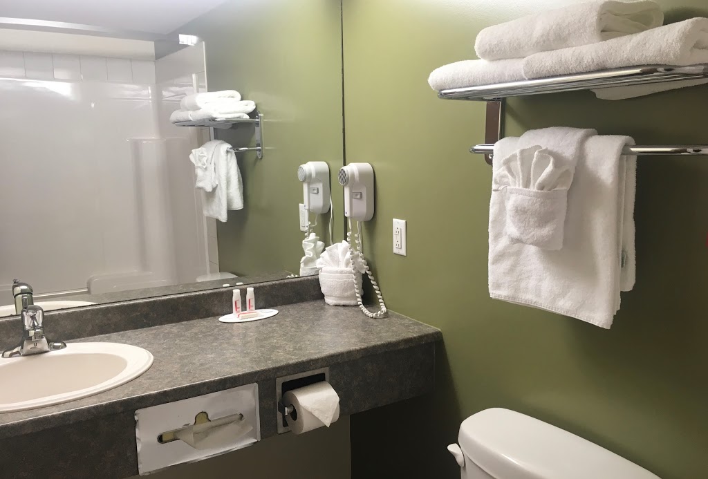 Super 8 by Wyndham Amherst NS | 40 Lord Amherst Dr, Amherst, NS B4H 4W6, Canada | Phone: (902) 701-9853