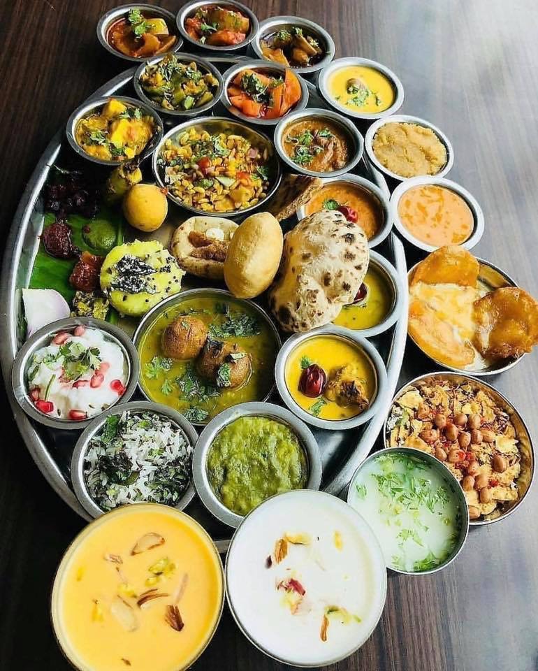 Gillz tiffin service | 2125 Bakerview St, Abbotsford, BC V2T 3B2, Canada | Phone: (604) 217-4122