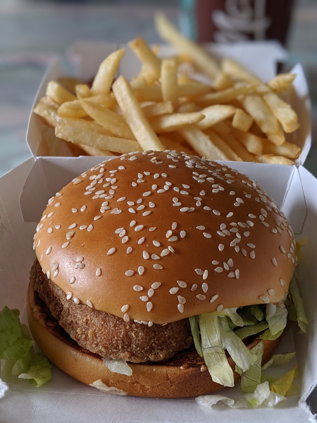 McDonalds | 1185 Dupont St, Toronto, ON M6H 1A5, Canada | Phone: (416) 536-4188