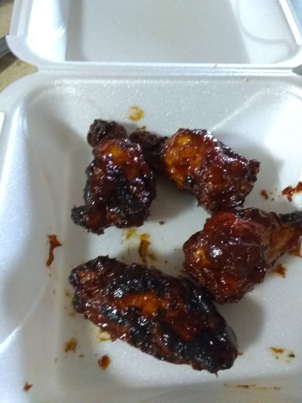 Vitos Avenue Pizzeria | 236 Zimmerman St, North Tonawanda, NY 14120, USA | Phone: (716) 693-2991