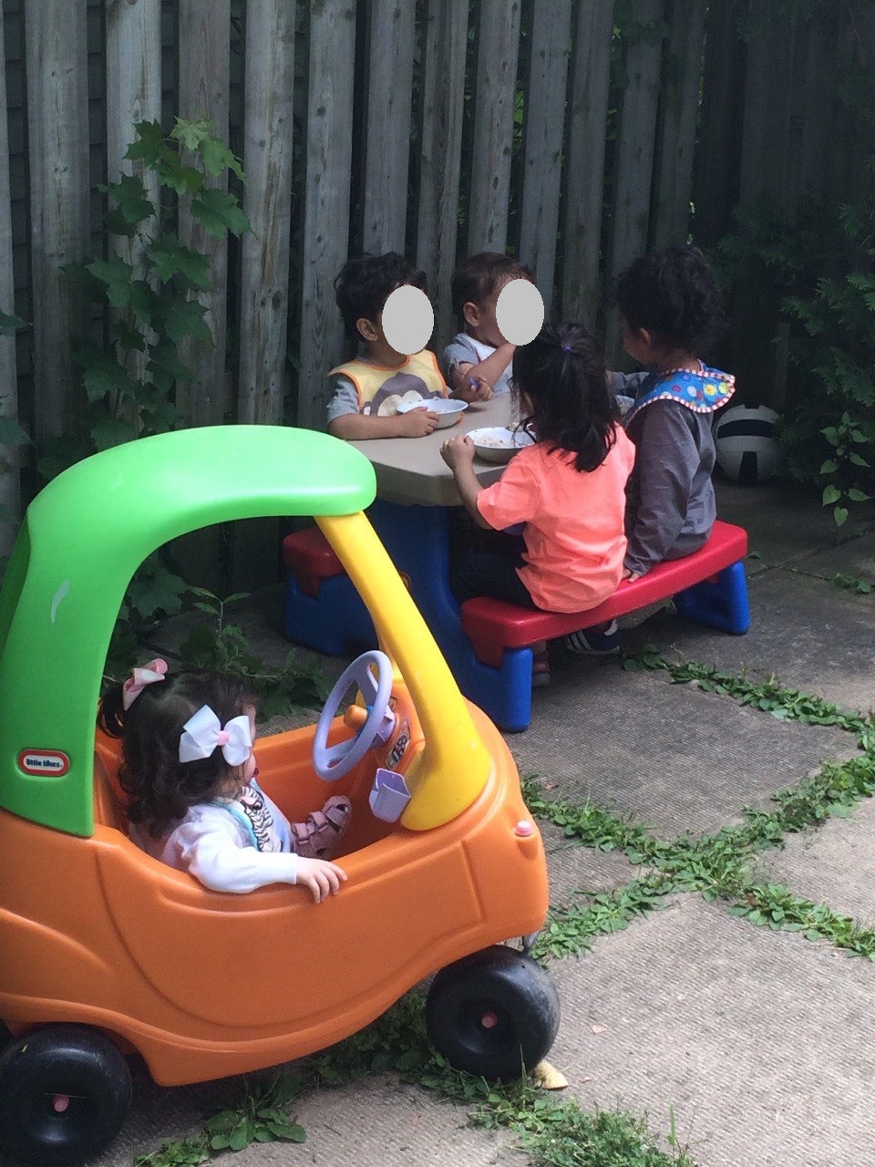 Sanas Blossom Home Daycare | 7032 Chem. Guelph, Côte Saint-Luc, QC H4W 1G9, Canada | Phone: (514) 513-9128