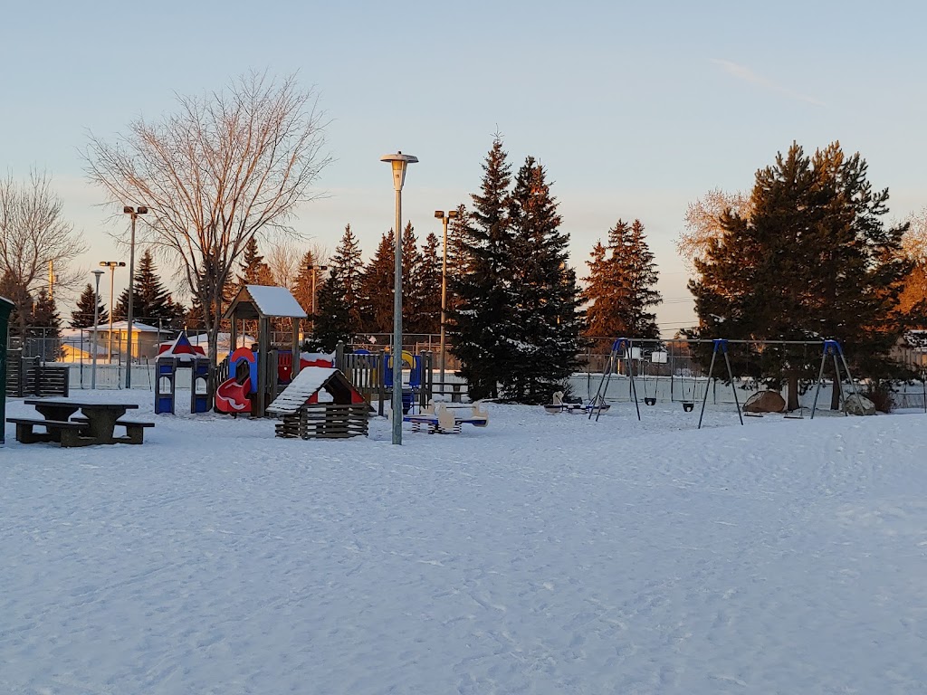 Malmo Preschool | 4716 115 St NW #15, Edmonton, AB T6H 3N8, Canada | Phone: (780) 438-0431