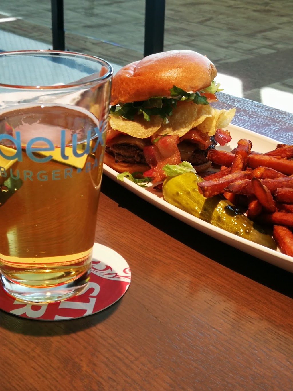 Delux Burger Bar | Edmonton International Airport, AB T0C 0V0, Canada | Phone: (587) 274-2757