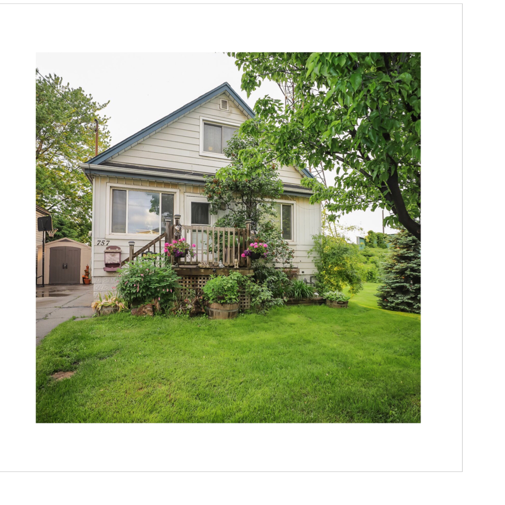Sirrah Farrauto - Remax Escarpment Realty Inc | 1595 Upper James St #101, Hamilton, ON L9B 0H7, Canada | Phone: (905) 512-6613