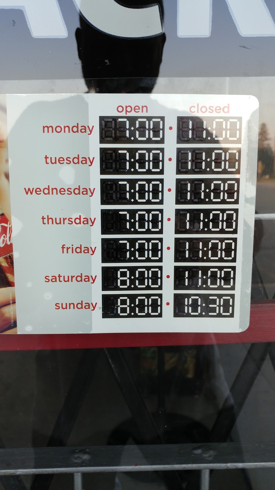 Underhill Minimart | 77 Underhill Dr, North York, ON M3A 2J8, Canada | Phone: (416) 444-2002