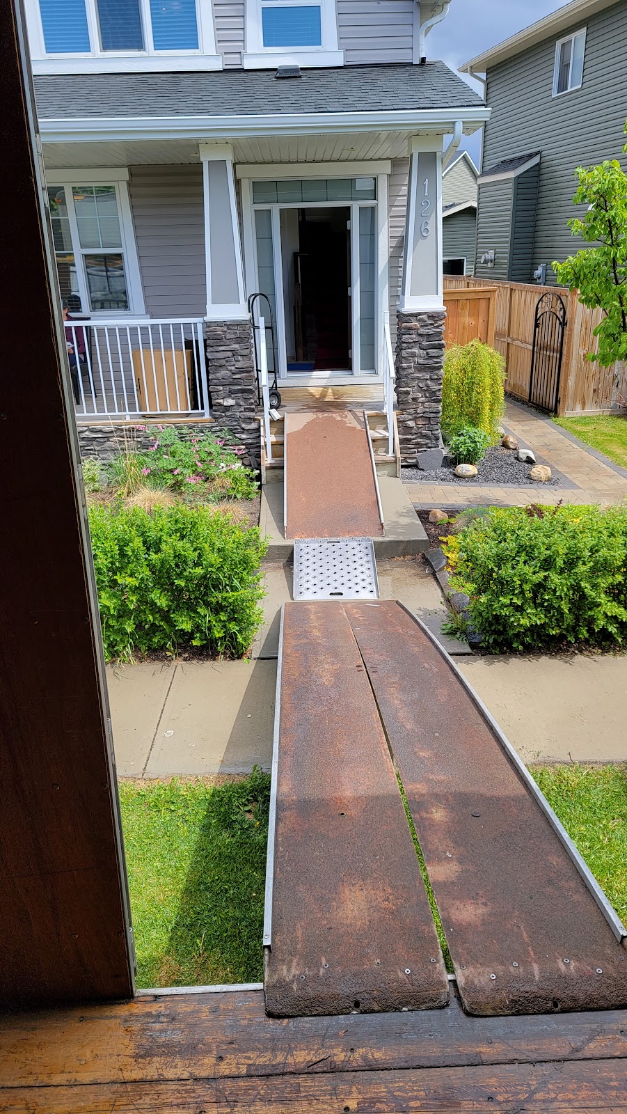 Absolute Moving and Delivery | 256 Mt Brewster Cir SE, Calgary, AB T2Z 3J2, Canada | Phone: (587) 888-7553