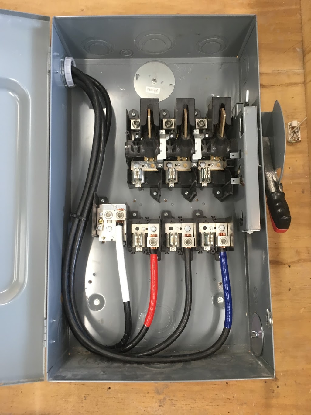 JL Electric Inc. | 1640 Golf Link Rd, Midland, ON L4R 5K2, Canada | Phone: (705) 937-1630