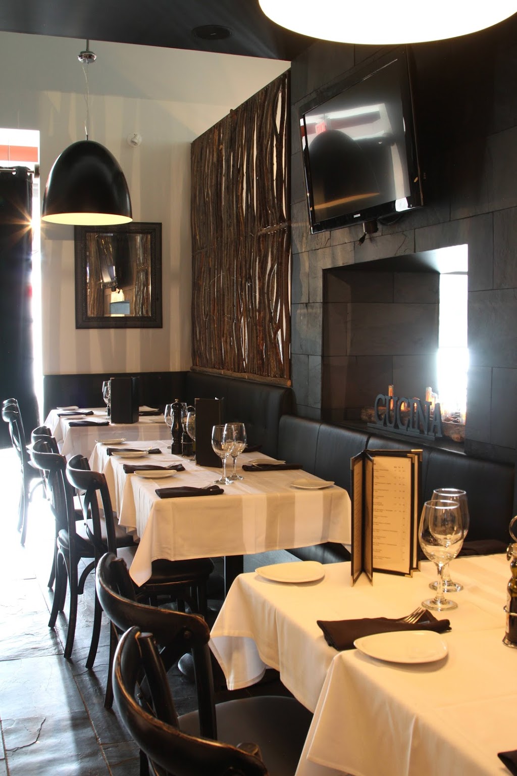 la Cucina Ristorante | 5547 Hazeldean Rd, Stittsville, ON K2S 0P5, Canada | Phone: (613) 836-1811
