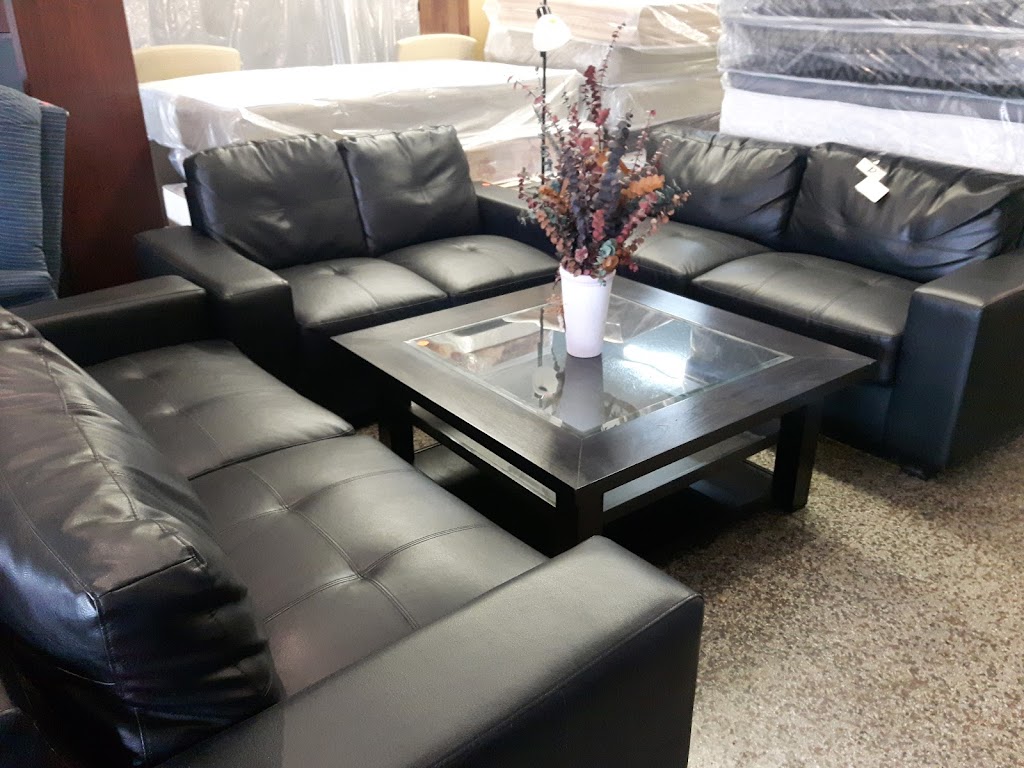 Le Boulevard Du Matelas | 12171 Blvd. Laurentien, Montreal, QC H4K 1N4, Canada | Phone: (514) 999-8074