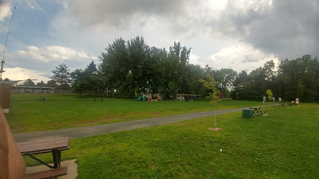 Nature Center | 225 Chemin de la Plage, Cowansville, QC J2K 2J3, Canada | Phone: (450) 263-0141