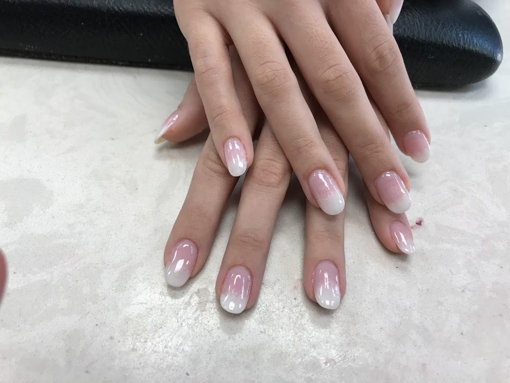 Lennys Nails | 131 Martin Grove Rd, Etobicoke, ON M9B 4K8, Canada | Phone: (416) 233-6761