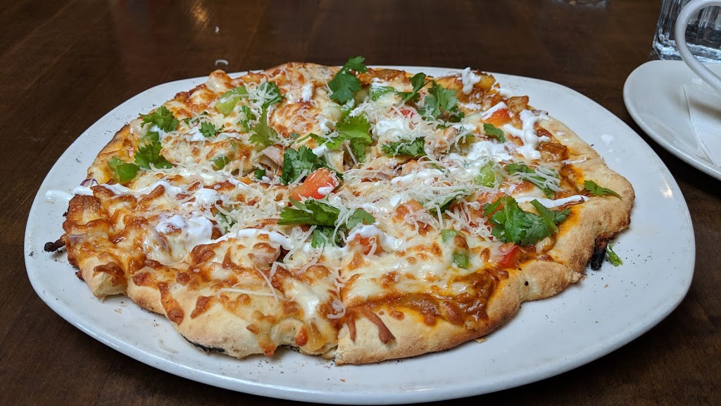 Chinos Bistro | 824 Main St, Steinbach, MB R5G 2H4, Canada | Phone: (204) 326-9053