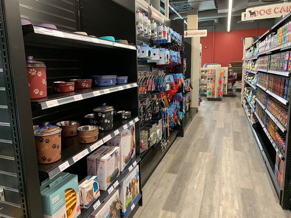 Global Pet Foods Sage Hill Quarter | 241 Sage Vly Cmn NW #210, Calgary, AB T3R 1T8, Canada | Phone: (587) 230-1899