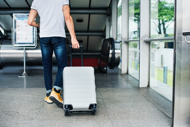 Toronto Pearson Airport Taxi | 8 Charlotte St, Toronto, ON M5V 0K4, Canada | Phone: (647) 927-9321