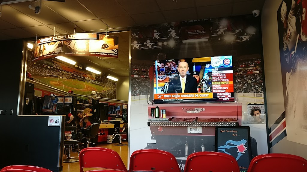 SportClips Haircuts Dorval Oakville | 270 North Service Rd W, Oakville, ON L6M 2R8, Canada | Phone: (905) 815-0123