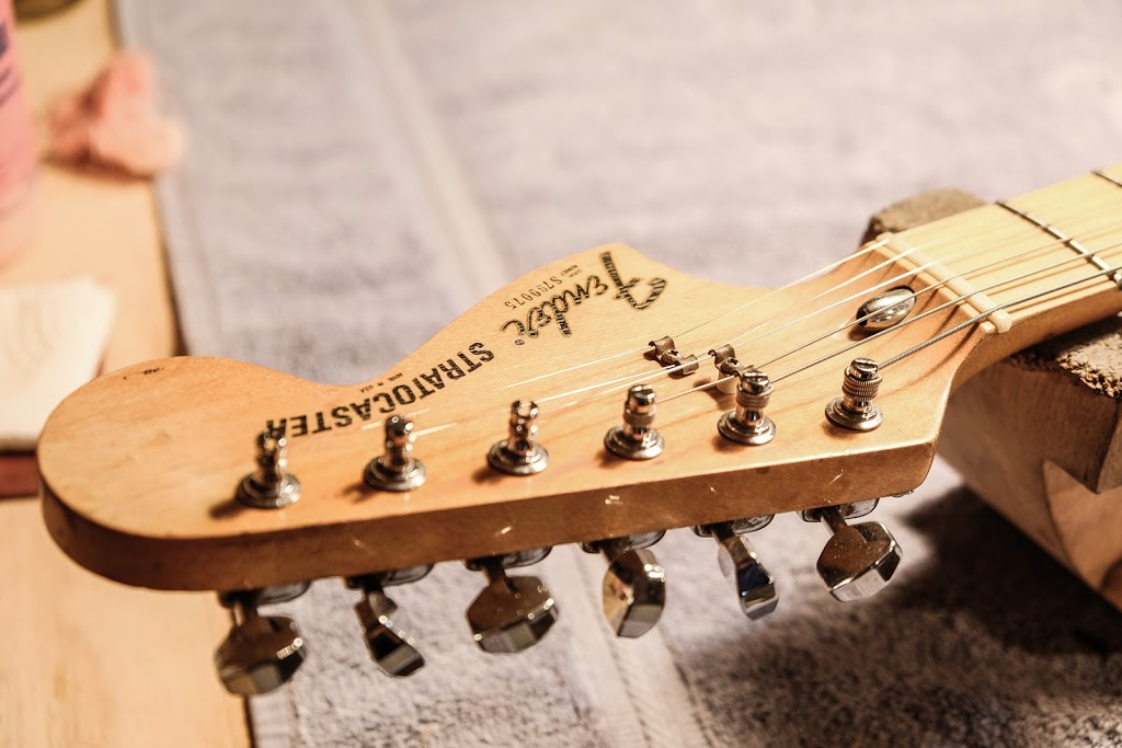 Baptiste Guillemin - Luthier | 495 Rue Boisseau, Québec, QC G1K 1T3, Canada | Phone: (581) 748-9734