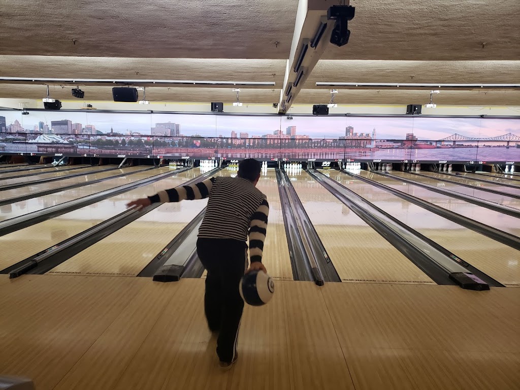 Laurentian Lanes | 222 Mnt de Liesse, Saint-Laurent, QC H4T 1N8, Canada | Phone: (514) 341-4525