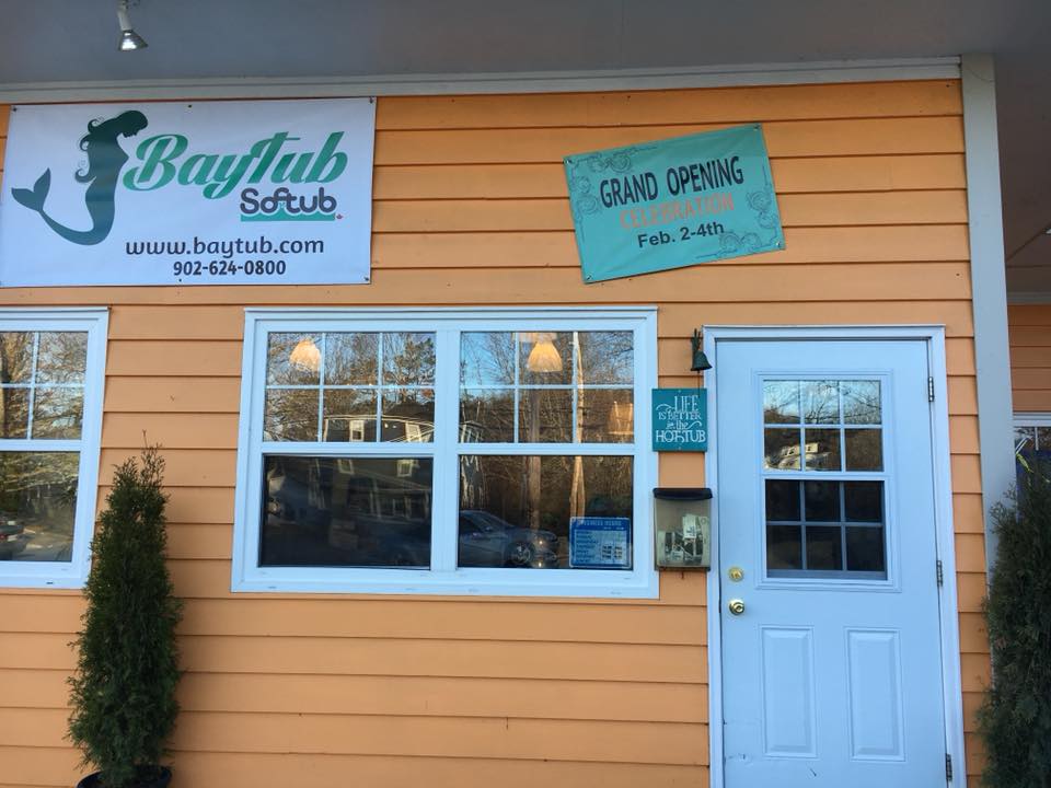 BayTub Softubs | 440 Main St, Mahone Bay, NS B0J 2E0, Canada | Phone: (902) 624-0800