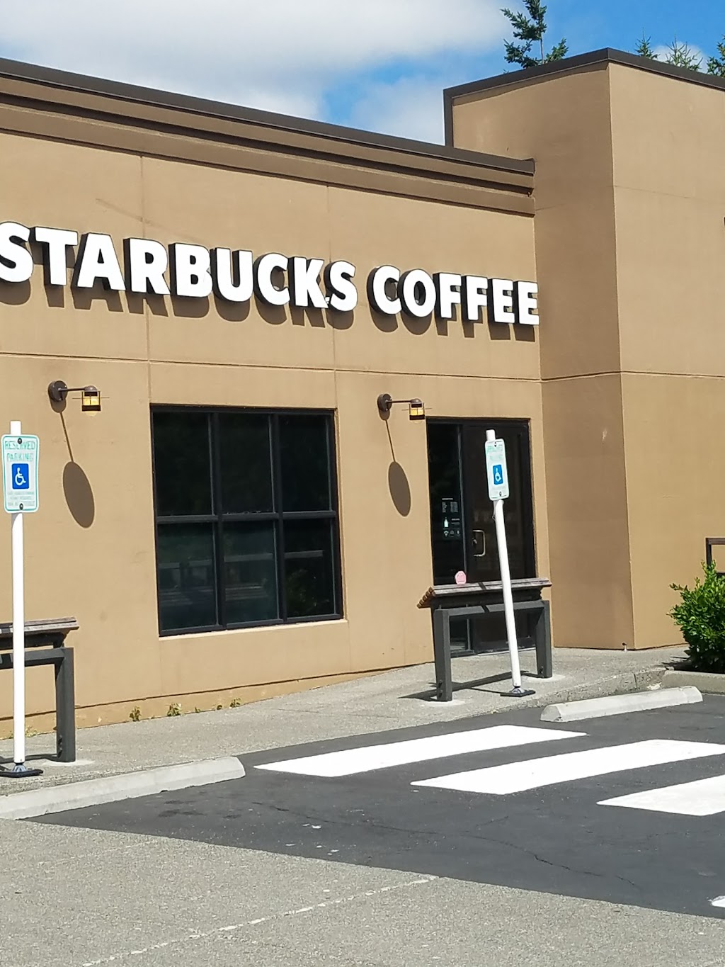 Starbucks | 222 36th St, Bellingham, WA 98225, USA | Phone: (360) 756-8535