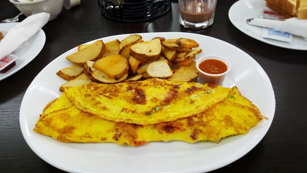 Welland Cafe | 506 E Main St, Welland, ON L3B 3X9, Canada | Phone: (905) 788-2233