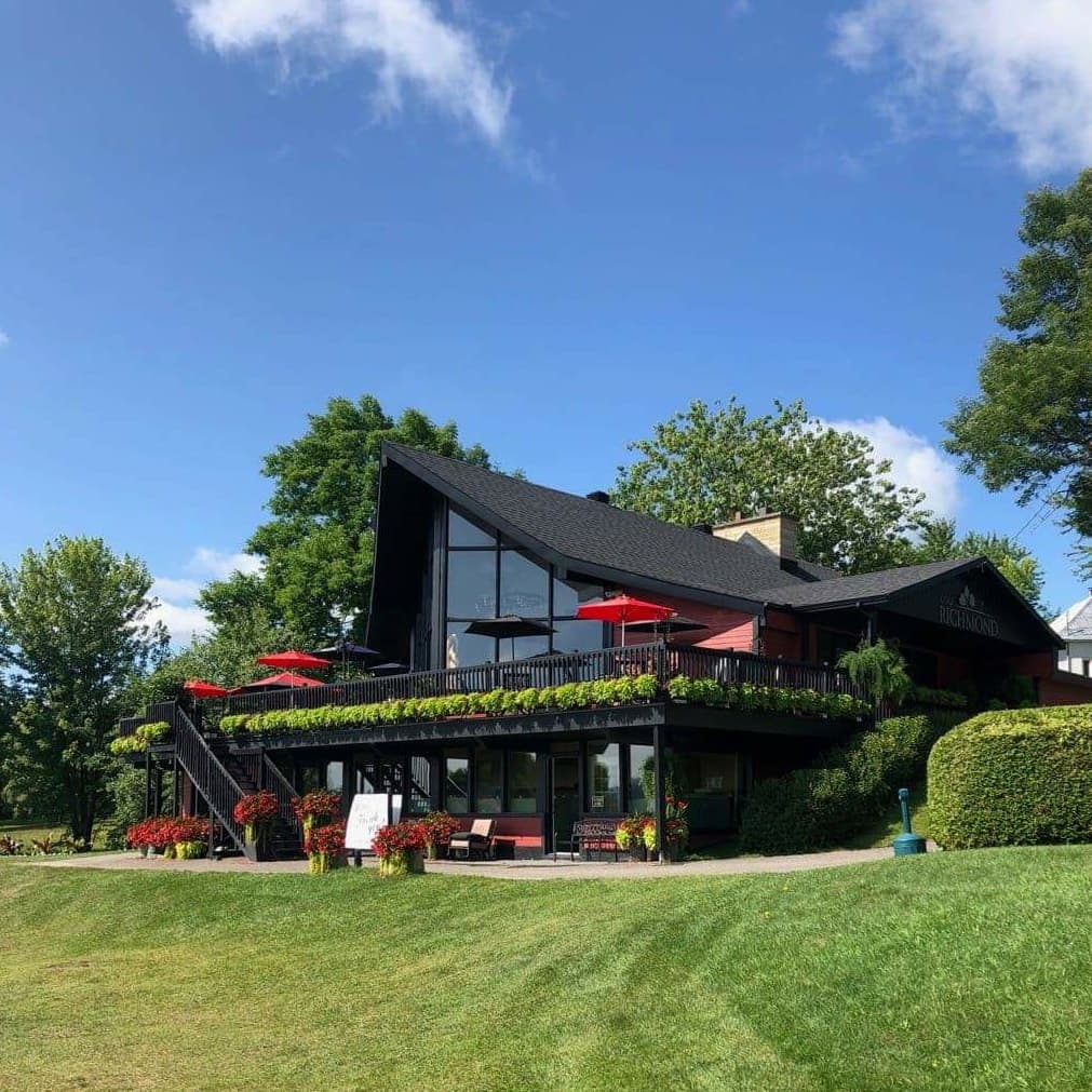 Club de Golf Richmond-Melbourne Inc | 75 Rue Belmont, Richmond, QC J0B 2H0, Canada | Phone: (819) 826-3411