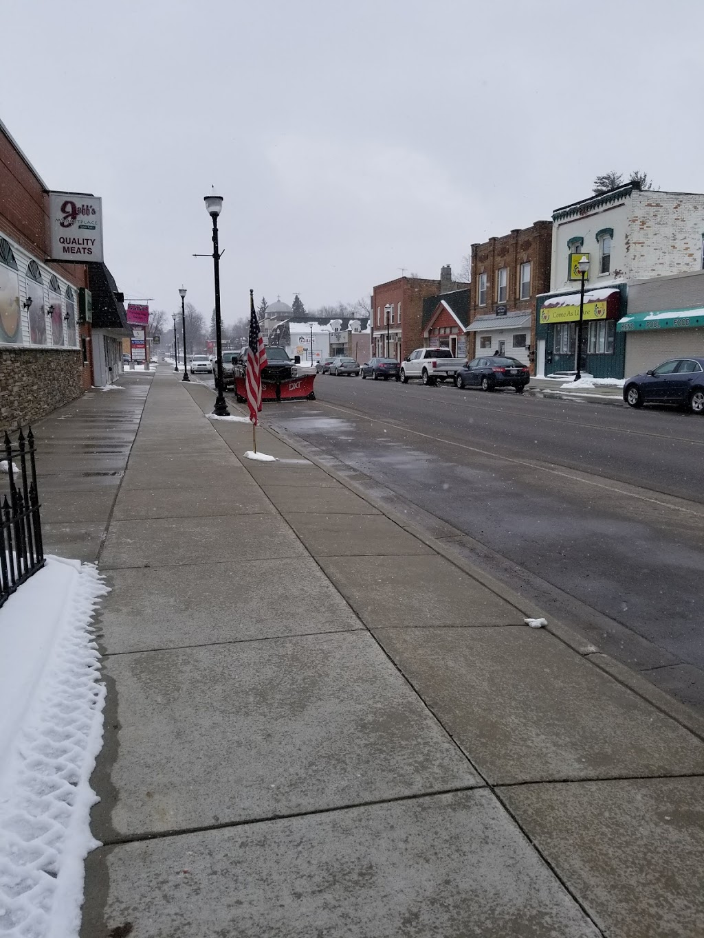 Jeffs Marketplace | 54 N Howard Ave, Croswell, MI 48422, USA | Phone: (810) 679-4230