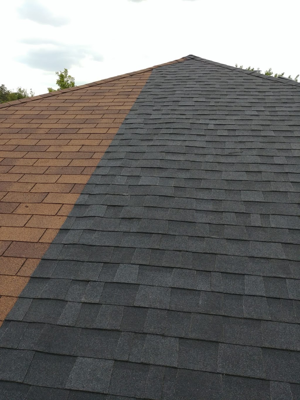 Real Blue Roofing Services Inc. | 8890 Heritage Rd, Brampton, ON L6Y 0E1, Canada | Phone: (647) 706-5225