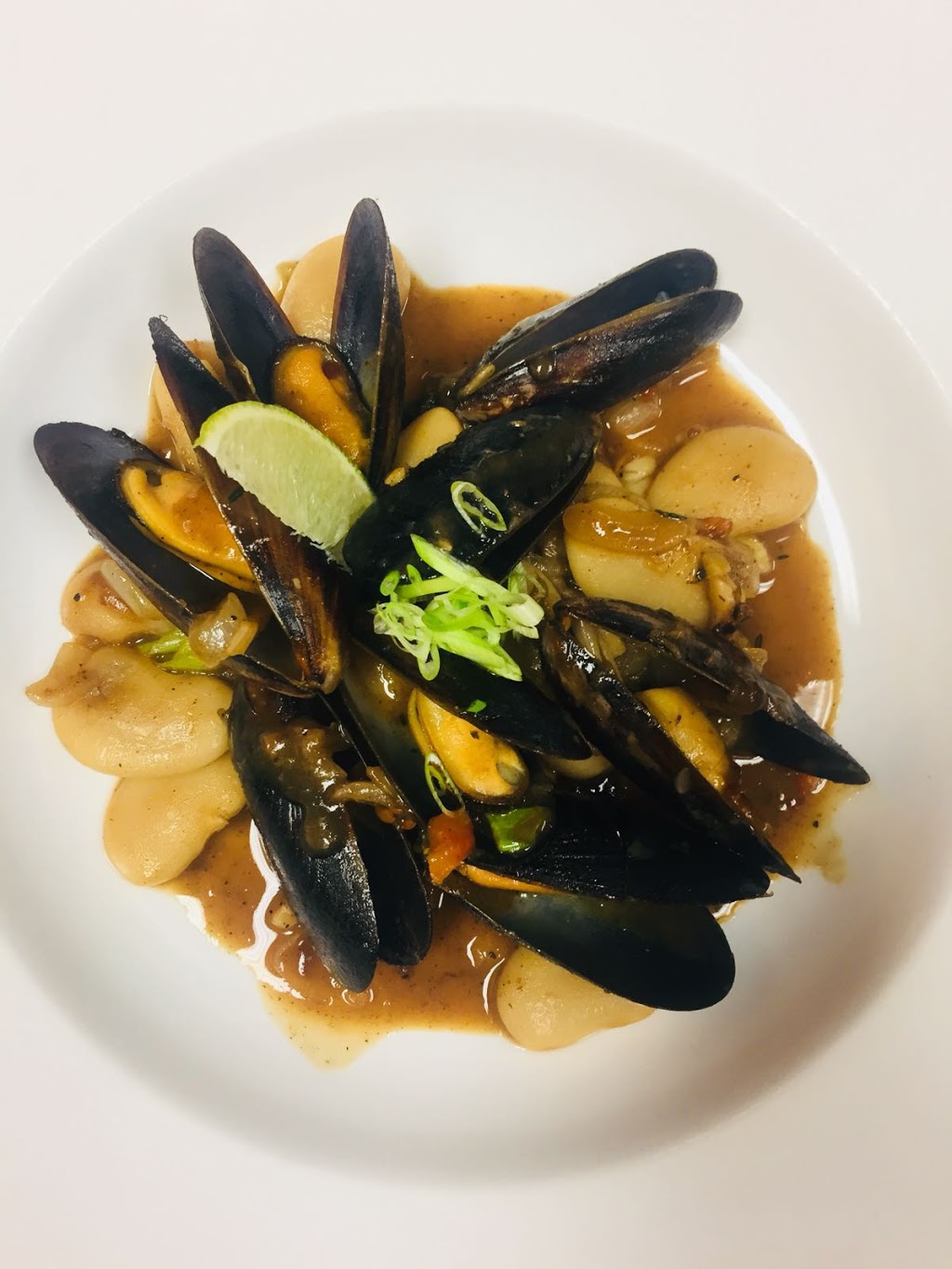 Eclectic Lounge and Restaurant | 2 Steinway Blvd, Etobicoke, ON M9W 6J8, Canada | Phone: (416) 679-1221