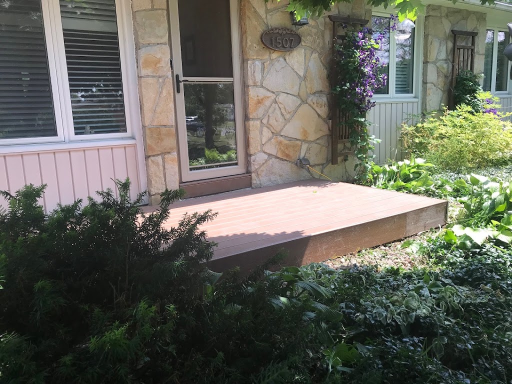 Canada Deck & Fence | 379 Brettonwood Ridge, Kanata, ON K2T 0H8, Canada | Phone: (613) 220-0110