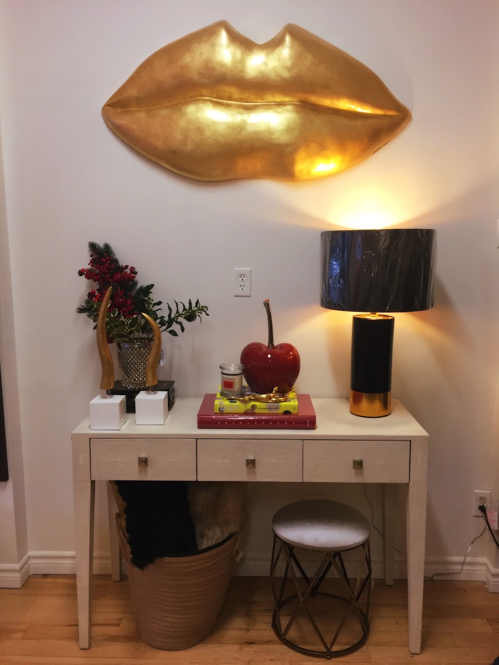 Lavish home inc | 1550 Avenue Rd, North York, ON M5M 3X5, Canada | Phone: (416) 797-9799