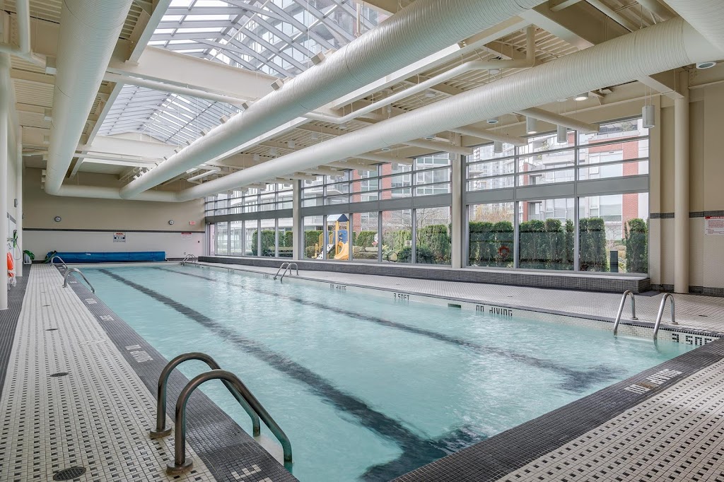 The Urban | 688 Abbott St Apt 1709, Vancouver, BC V6B 0B9, Canada | Phone: (236) 983-0306