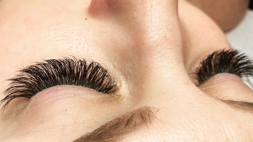 Lavish Lashes | 2478 Ridgeview Pl, Blind Bay, BC V0E 1H1, Canada | Phone: (250) 463-1980