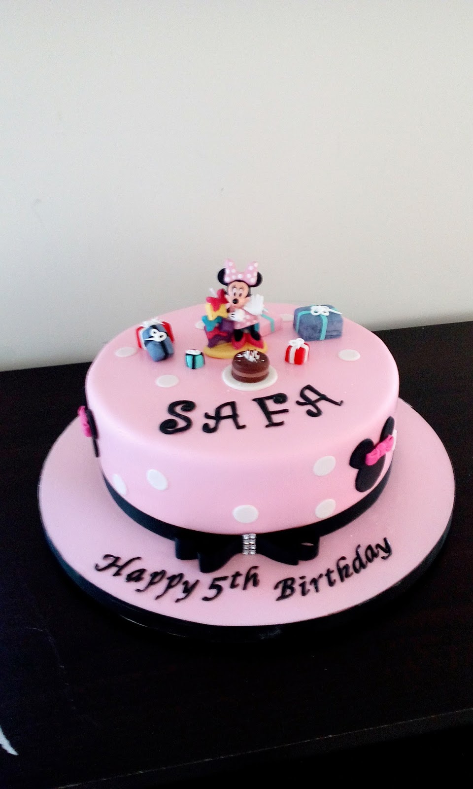 La Creme Cakes | 25 Fisherman Dr Unit 16, Brampton, ON L7A 1C9, Canada | Phone: (905) 846-9333