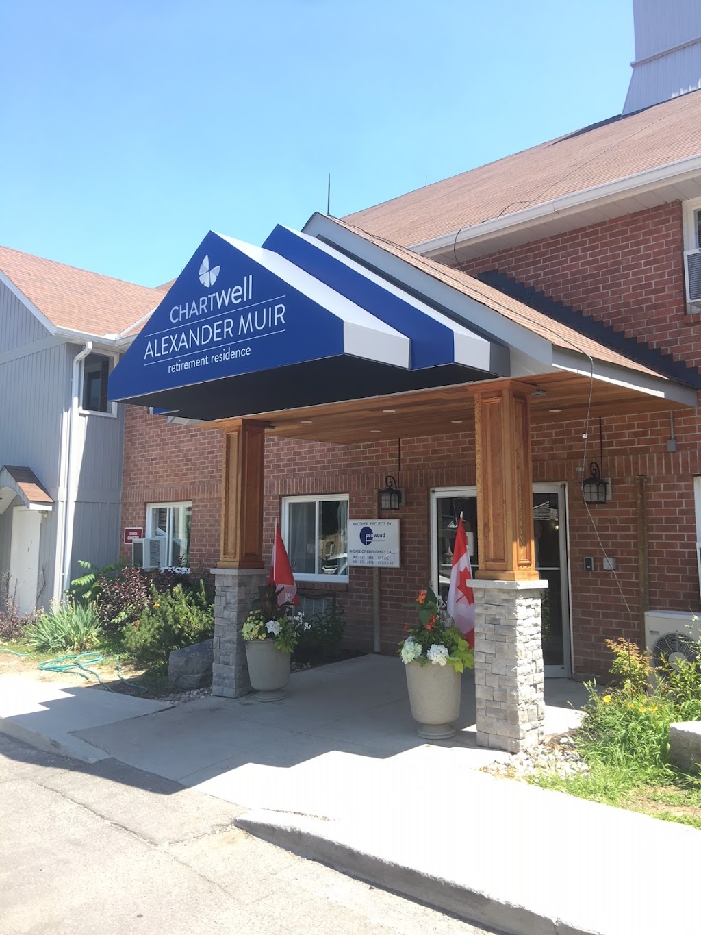 Mc Hughs Awnings | 859 Governors Rd, Dundas, ON L9H 5E3, Canada | Phone: (905) 516-7924
