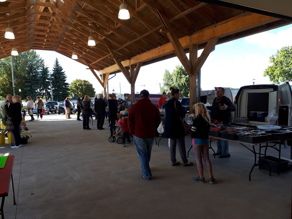 Dunnville Farmers Market | 218 Main St E, Dunnville, ON N1A 3G7, Canada | Phone: (905) 975-9538