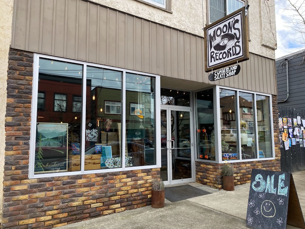 Moons Records Cumberland | 2739 Dunsmuir Ave, Cumberland, BC V0R 1S0, Canada | Phone: (250) 400-6666