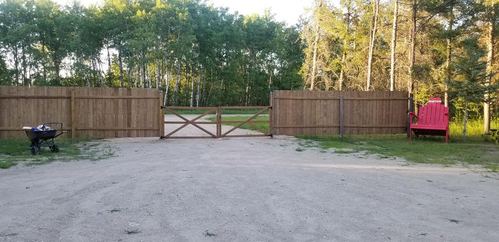 Winstons Cabin B&B | 50056, Dawson Road, Richer, MB R0E 1S0, Canada | Phone: (204) 392-2393