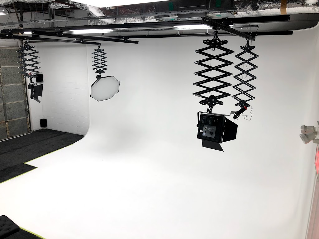 Blue Phoenix Studios | 10 Sunray St #13, Whitby, ON L1N 9B5, Canada | Phone: (289) 600-5741