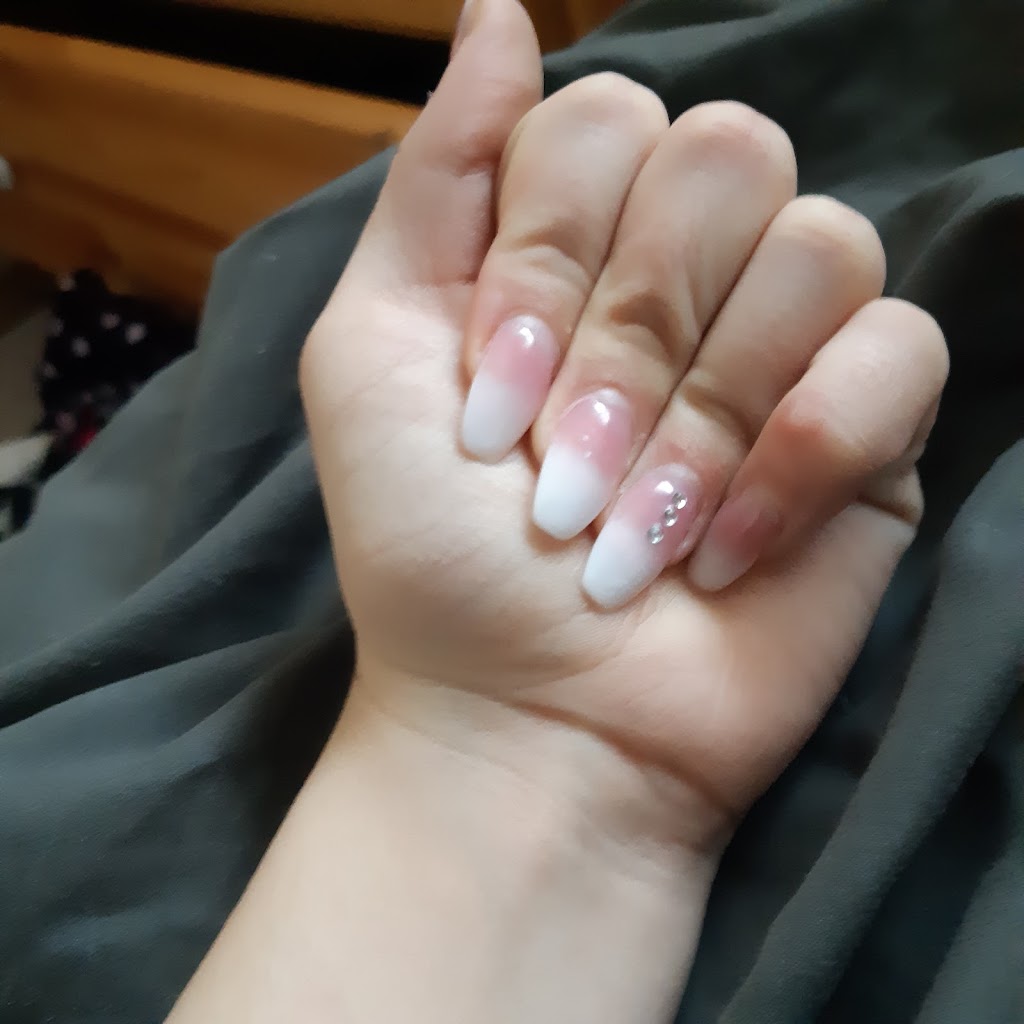 Q Nails- Bower Place Shopping Centre | 4900 Molly Banister Dr, Red Deer, AB T4R 1N9, Canada | Phone: (403) 986-2509