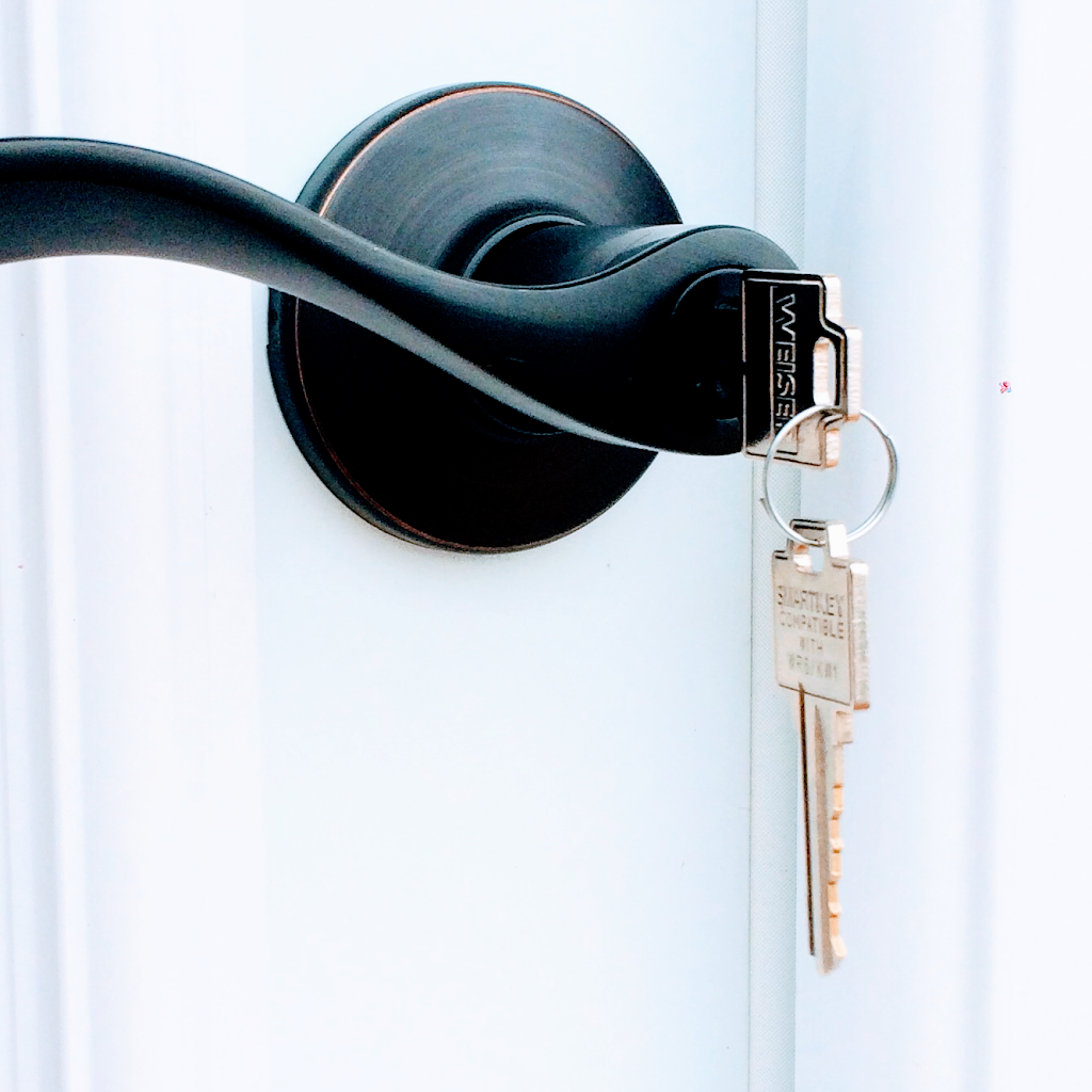 Barrie City Locksmith | 44 Kell Pl, Barrie, ON L4N 9K5, Canada | Phone: (705) 241-0055