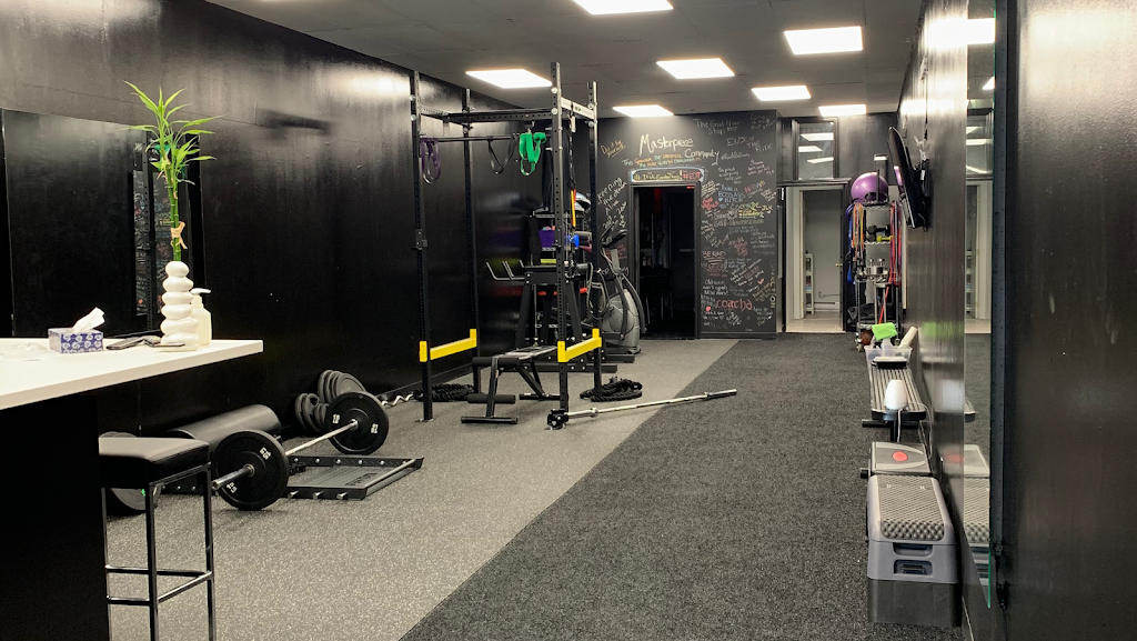 Masterpiece Training Studio | 4379 Boulevard Saint-Martin O, Laval, QC H7T 1C5, Canada | Phone: (514) 608-5910