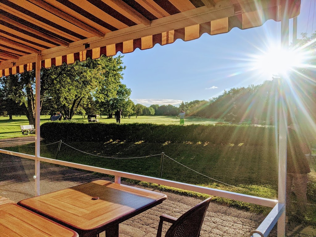 Club de Golf St-Lambert | 325 Rue du Golf, Saint-Lambert, QC J4P 1Z6, Canada | Phone: (450) 671-0462