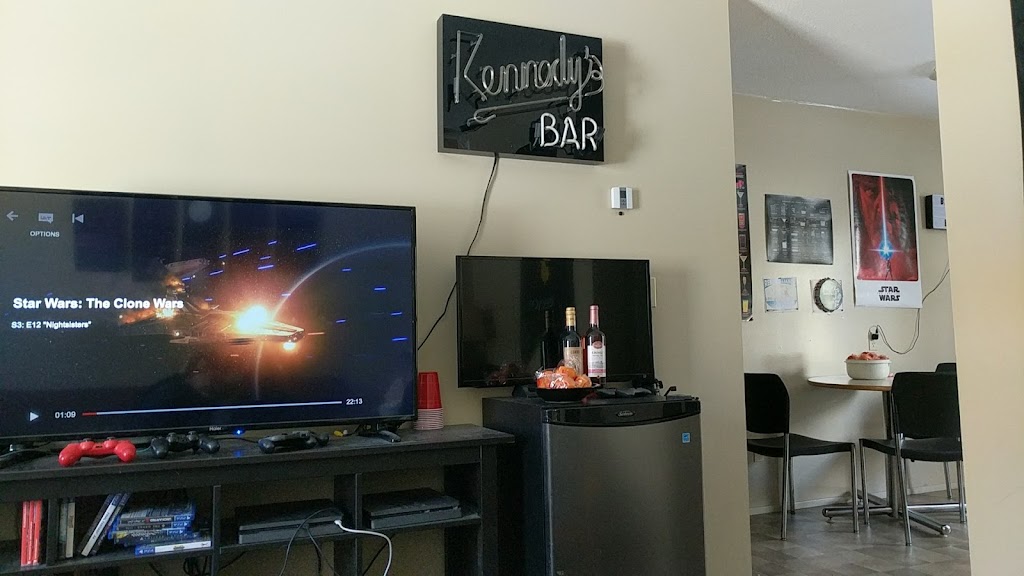 Mount Royal University East Residence | 100 Mt Royal Cir SW, Calgary, AB T3E 7C9, Canada | Phone: (403) 440-6275