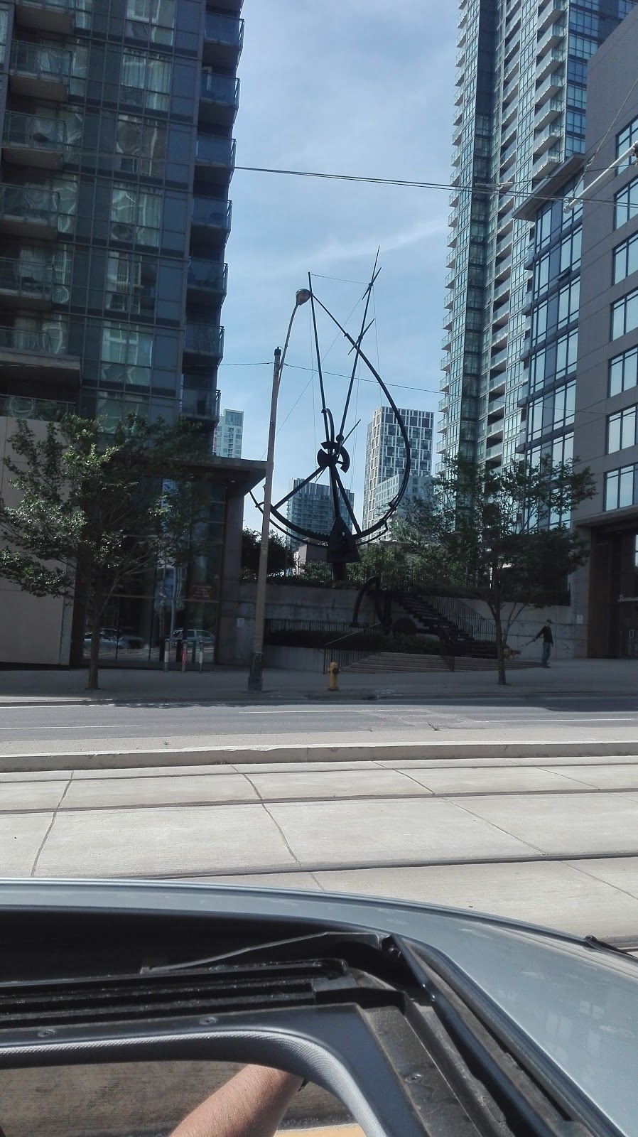 West Lodge Park | 165 Lansdowne Ave, Toronto, ON M6K 2W1, Canada | Phone: (416) 392-2489