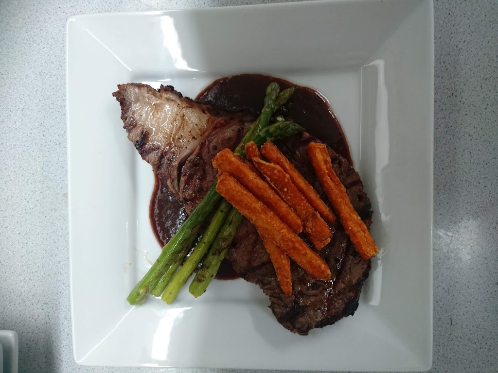 Bobs Diner | 89 SK-4, Elrose, SK S0L 0Z0, Canada | Phone: (306) 378-2727