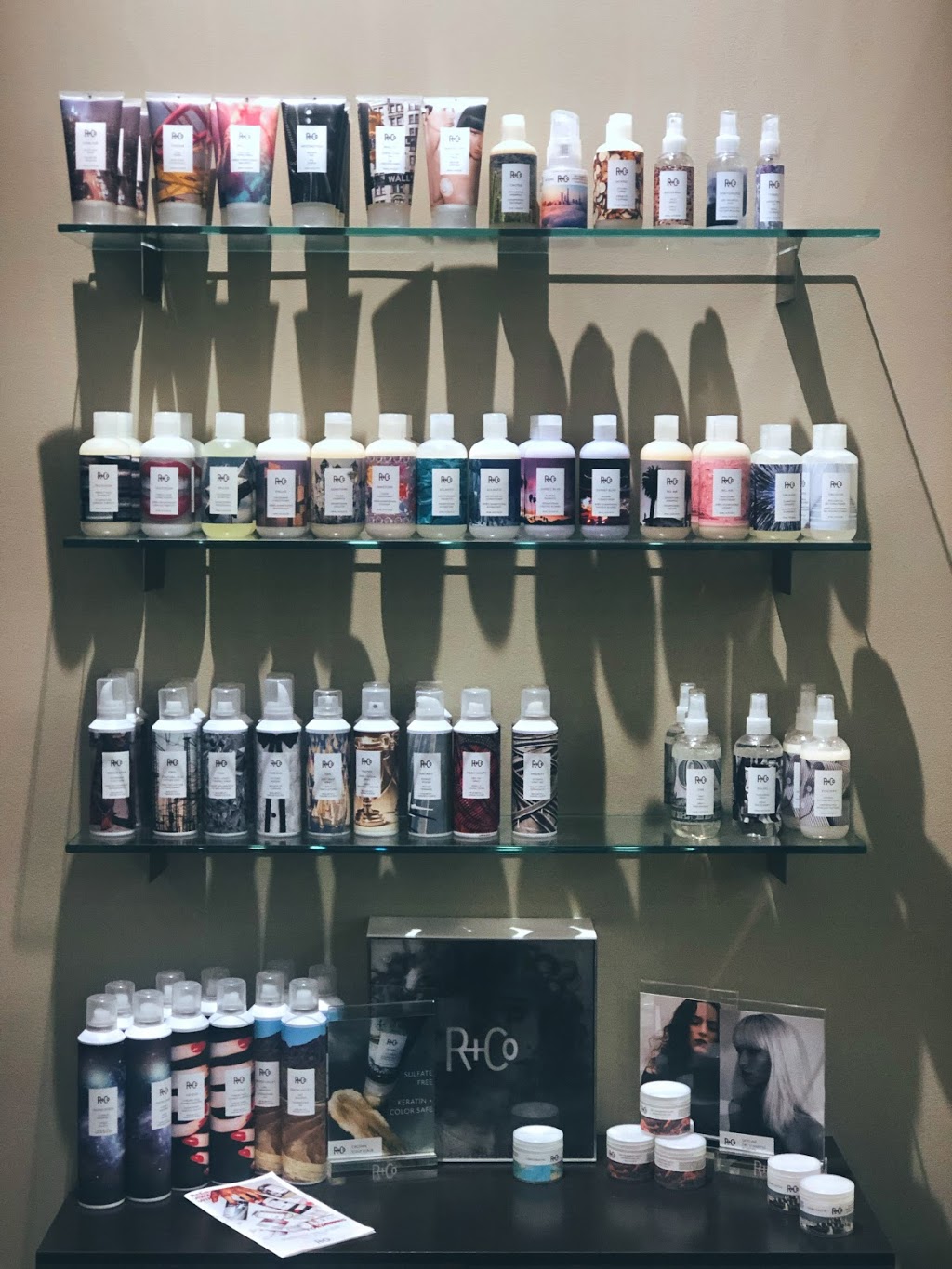 Salon DaVoe | 5759 Main St, Williamsville, NY 14221, USA | Phone: (716) 276-8423