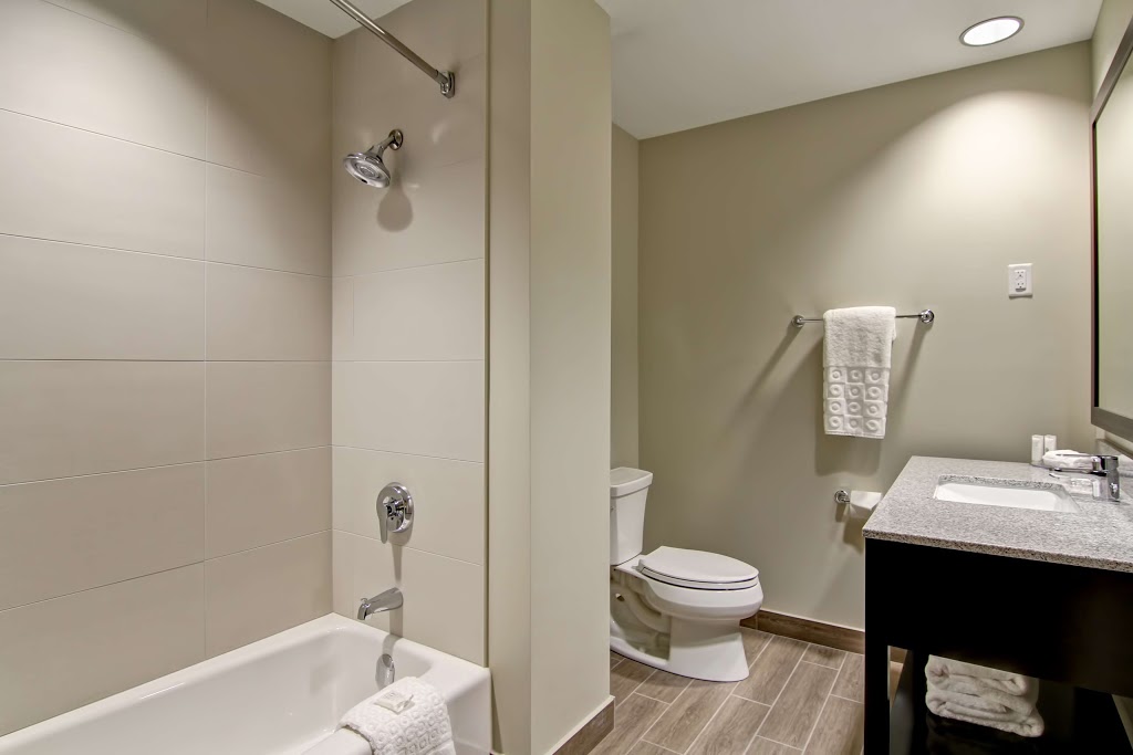 Best Western London Airport Inn & Suites | 2230 Dundas St, London, ON N5V 1R5, Canada | Phone: (519) 457-1200
