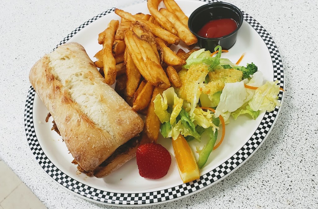 Hankys Family Restaurant | 821 6 Ave B, Hope, BC V0X 1L0, Canada | Phone: (236) 355-0071
